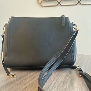 Classic Lo & Sons Pearl crossbody black bag. Recently professionally cleaned.